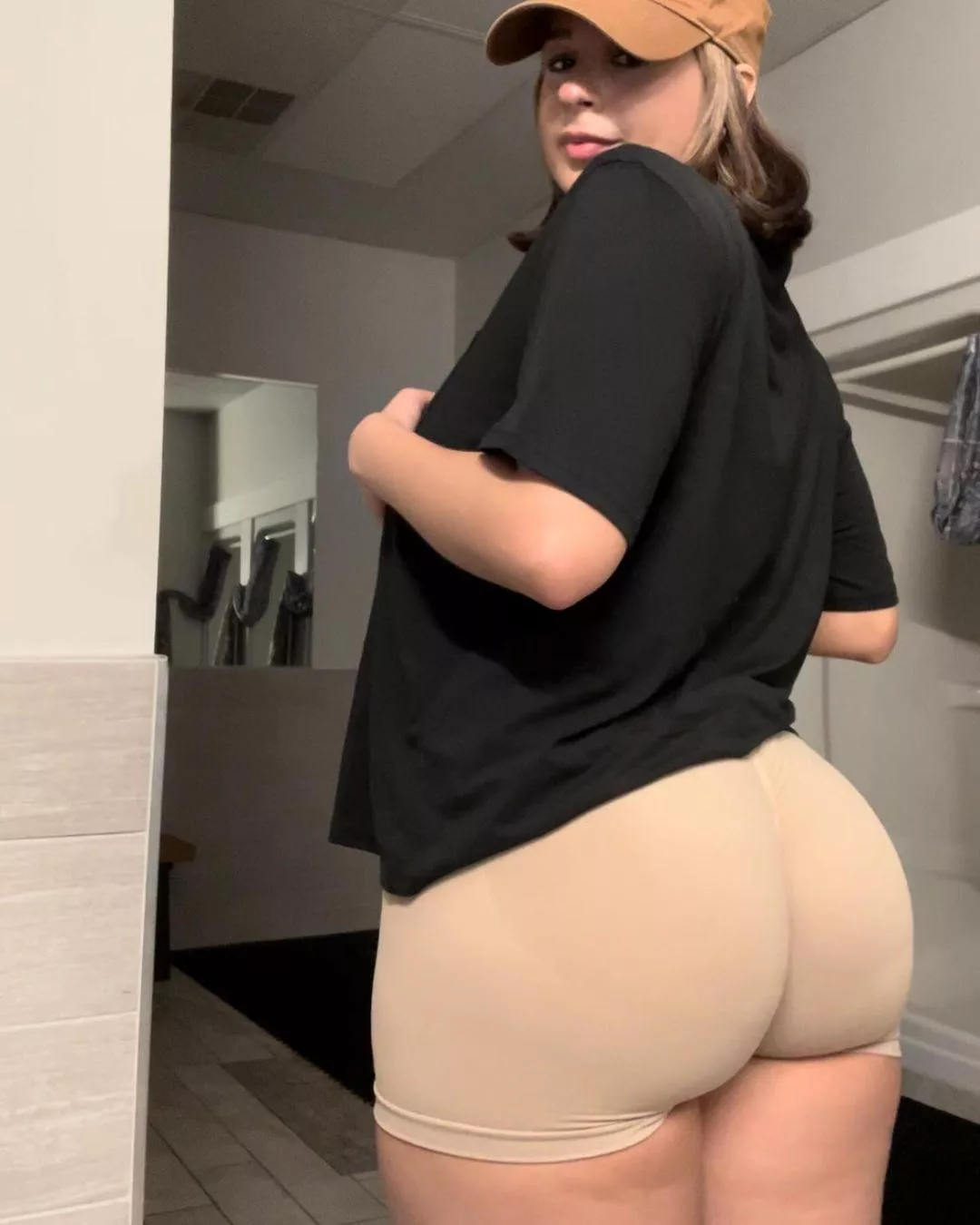 My fat gym ass