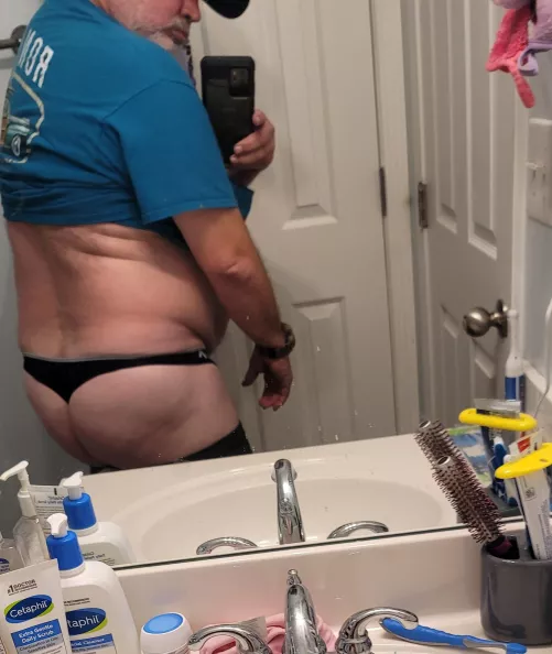 New to woman's thongs how look 