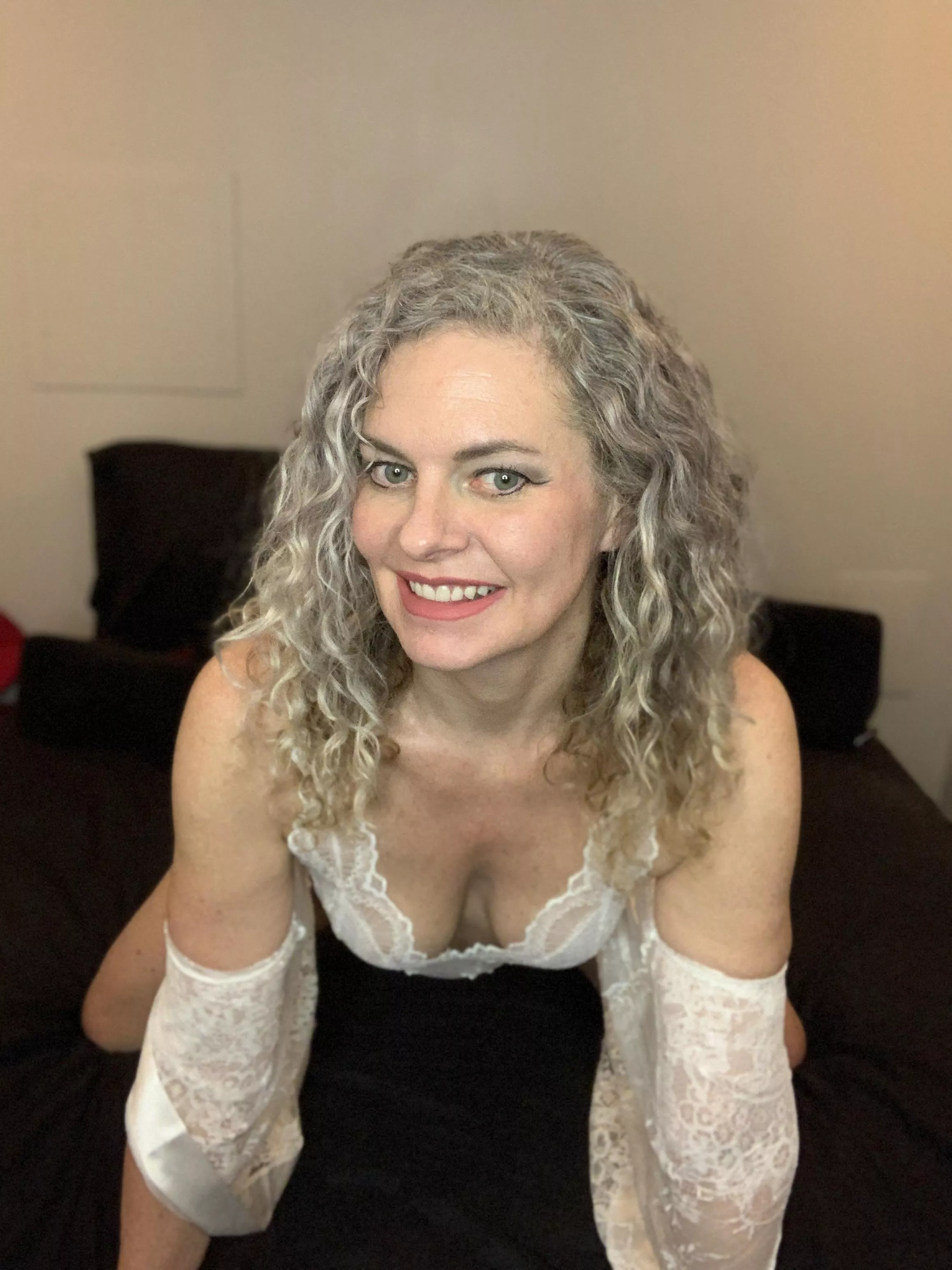 Nicole (@hotlegsplaytime) [onlyfans]