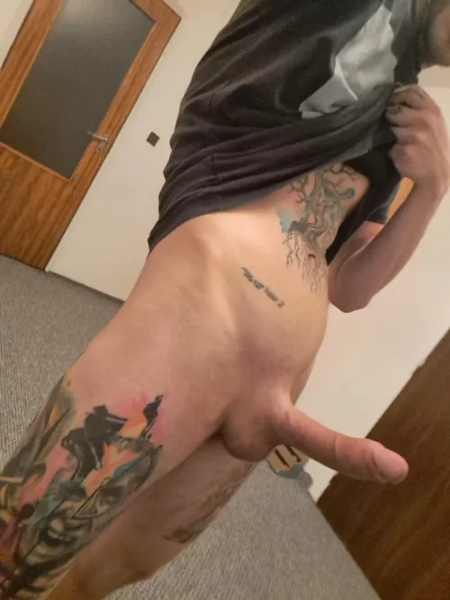 Pussy or mouth ? Which is better ? 