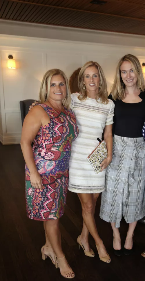 Rank these blonde moms