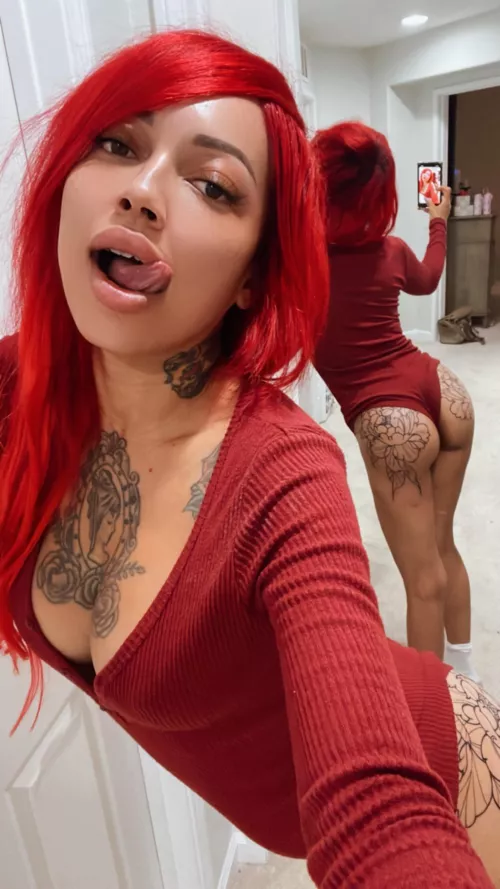 Red hair & ass tattoos 🔥