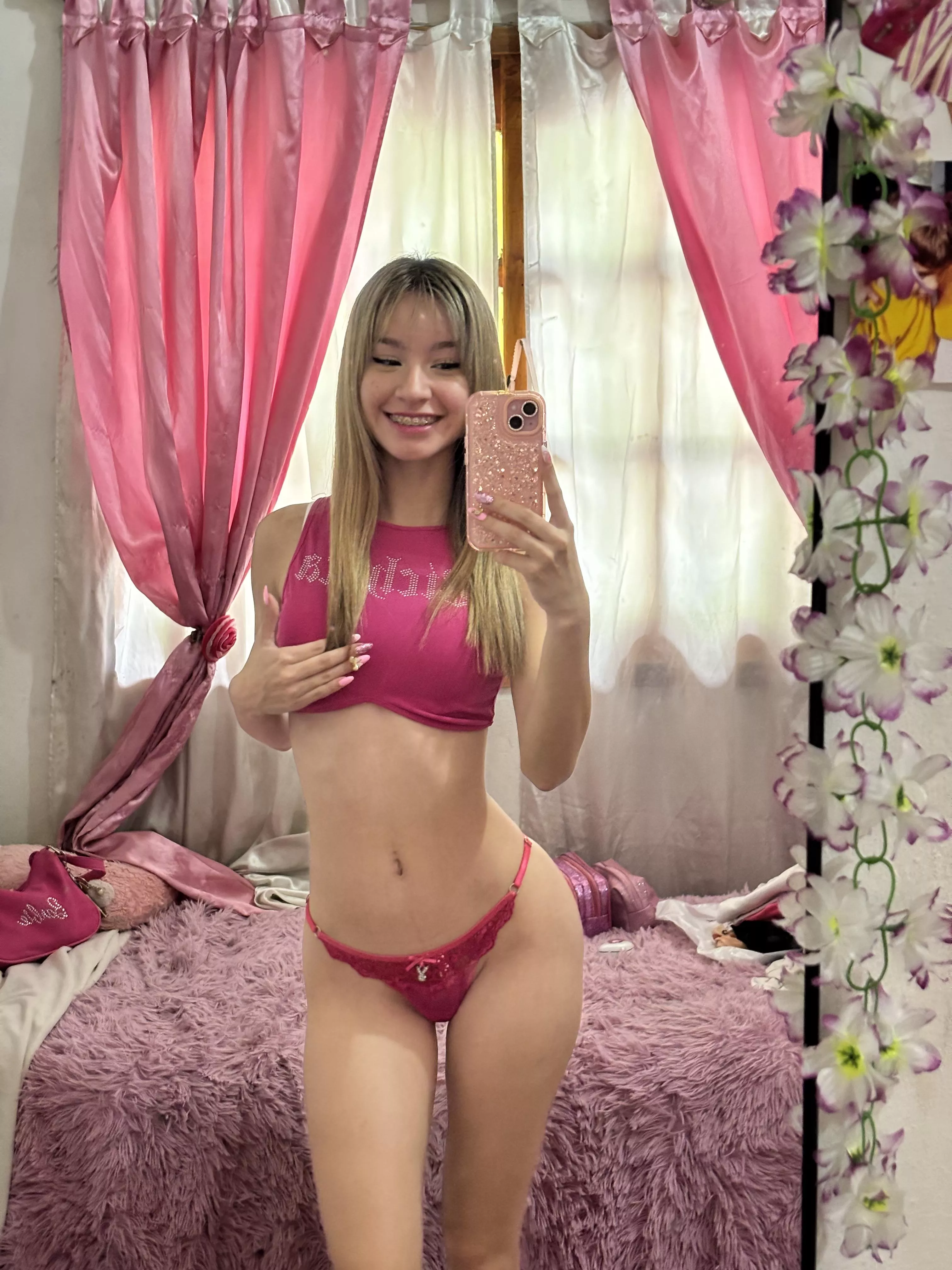 Say one thing about my 4'9 body with braces pls