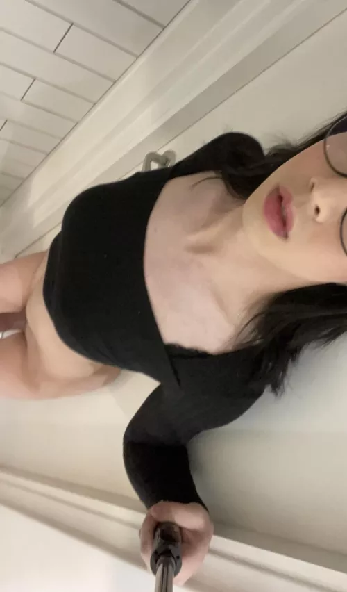 Tell me, would you date me?😶‍🌫️