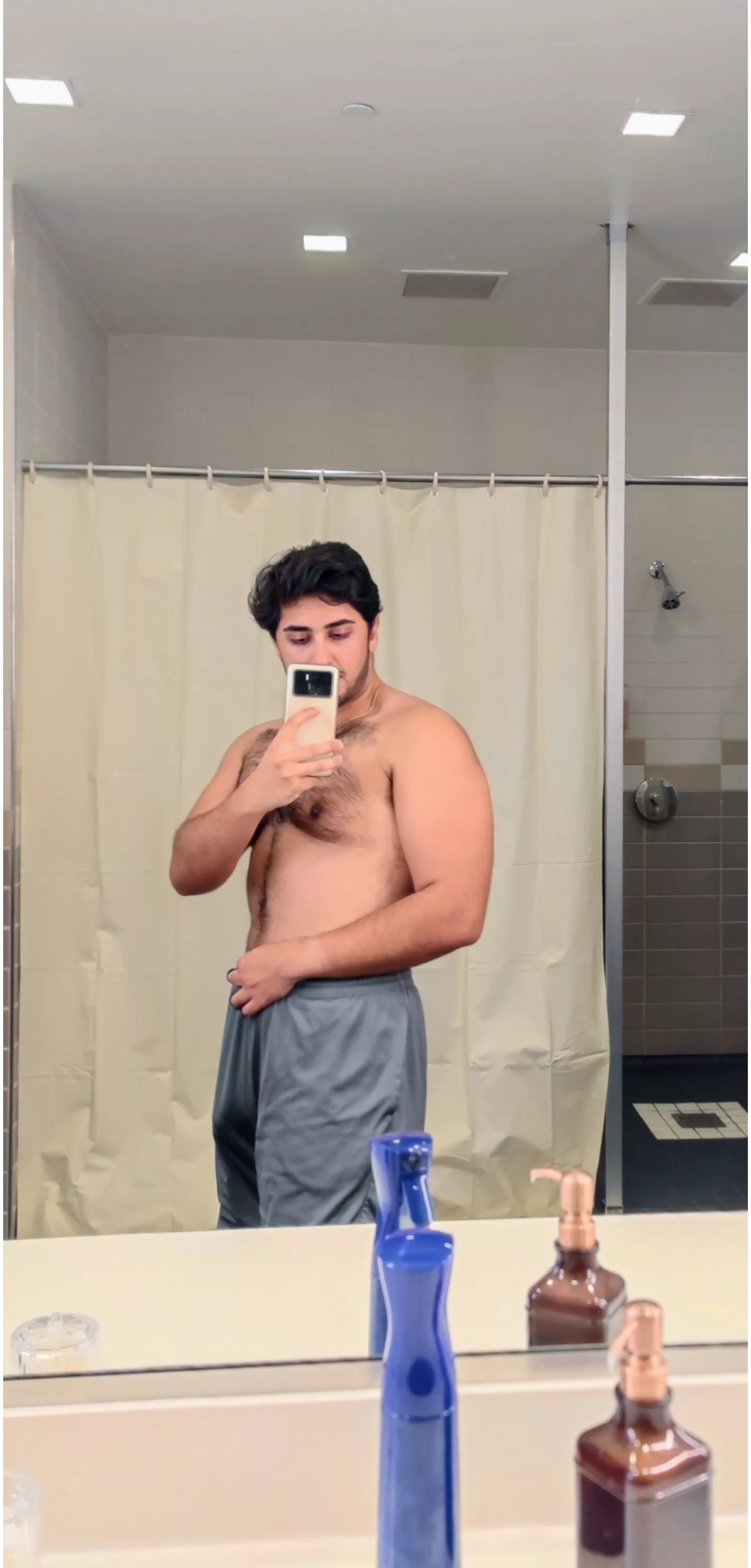 To the 5ppl that like this, I'm single btw 🙃