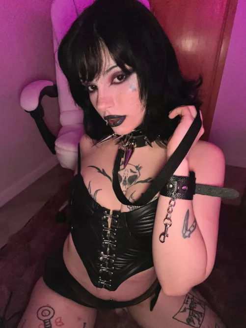 [TW] I'll be the perfect little pet