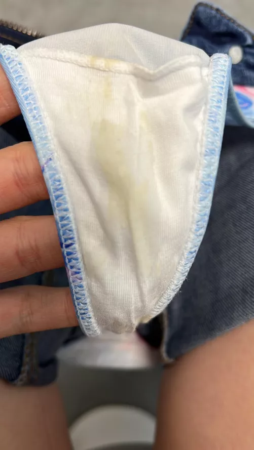 [Uk] Seller 🇬🇧 25F 💋 Dm for menu or to see my panty menu / drawer