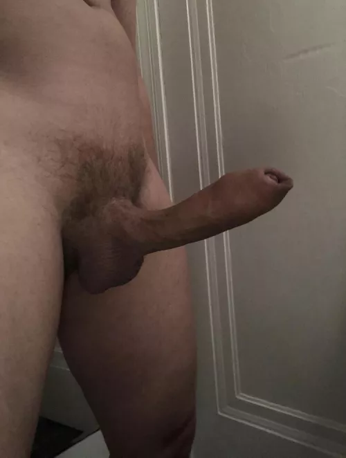 Uncut American guy showing off my thick foreskin
