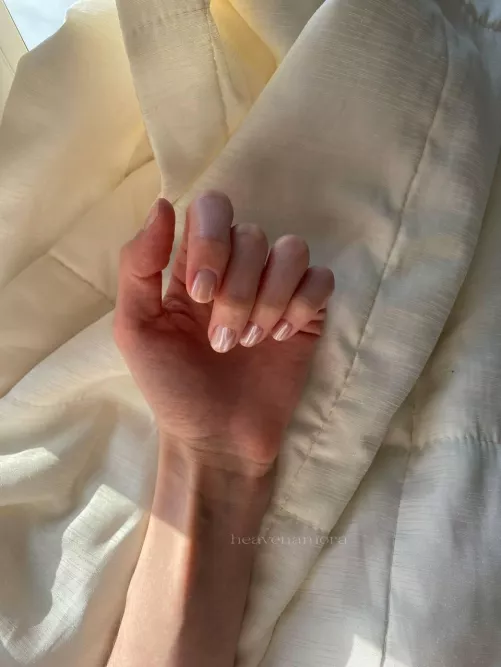 what do you think about glassy nails?