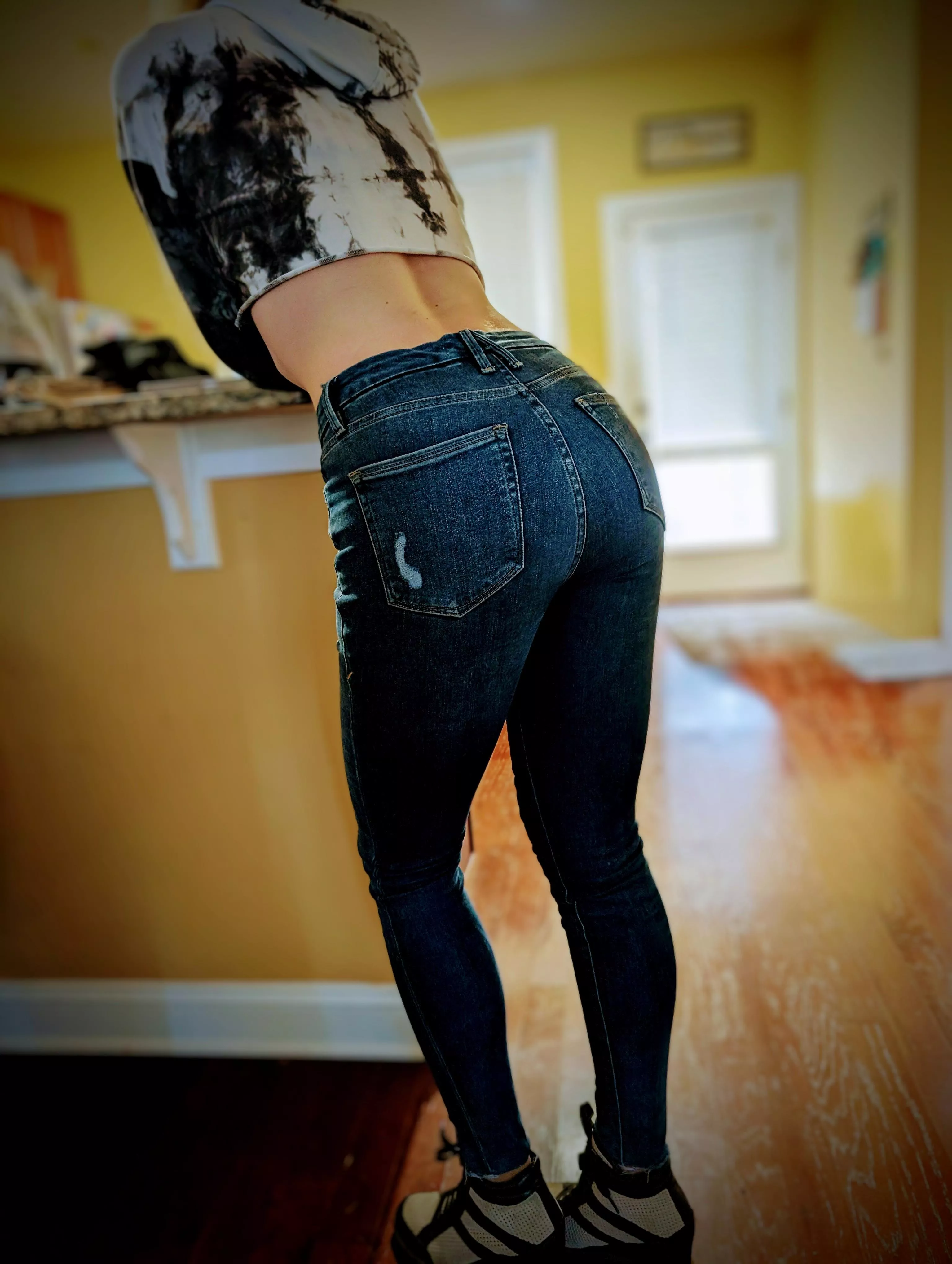 Who else wants to slap that ass? 