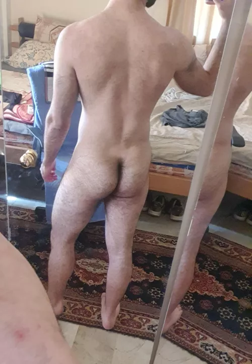 would love a roommate lol