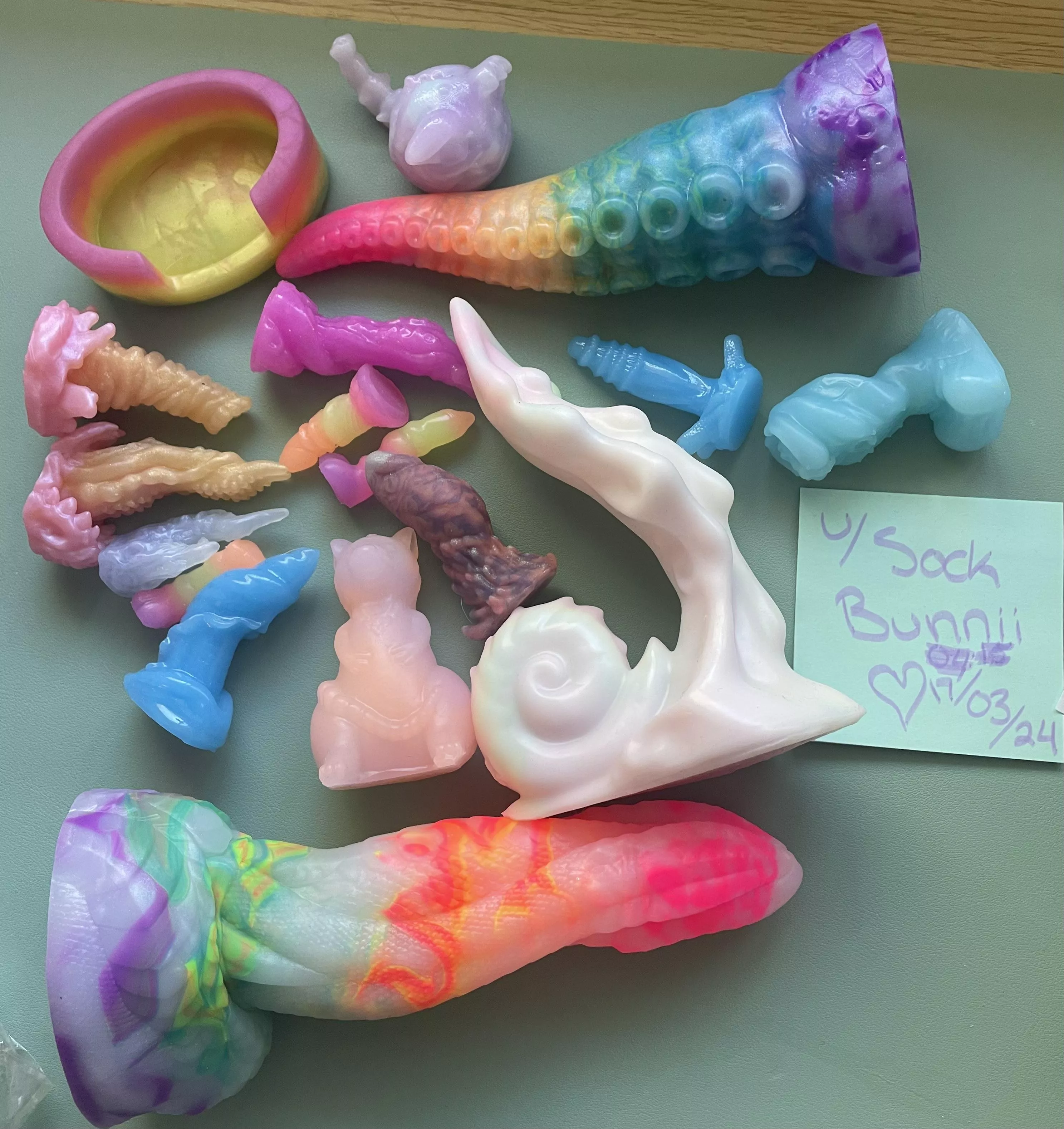 WTS - Dongs, Teenies, and Squishes 💕