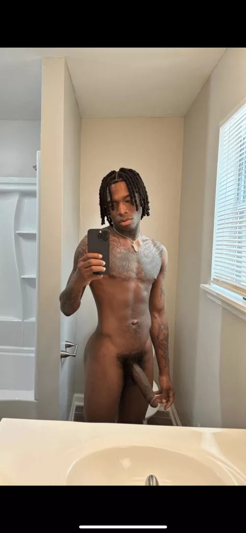 20 who gonna help me in the restroom. Pm for snap