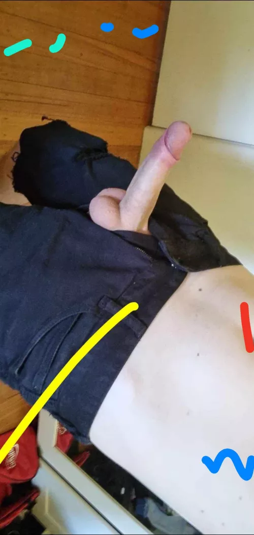 21 straight Australia looking for Ass/bottoms who wanna show Ass and trade.sc:    jyowza