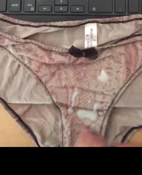Cum on mom panties 