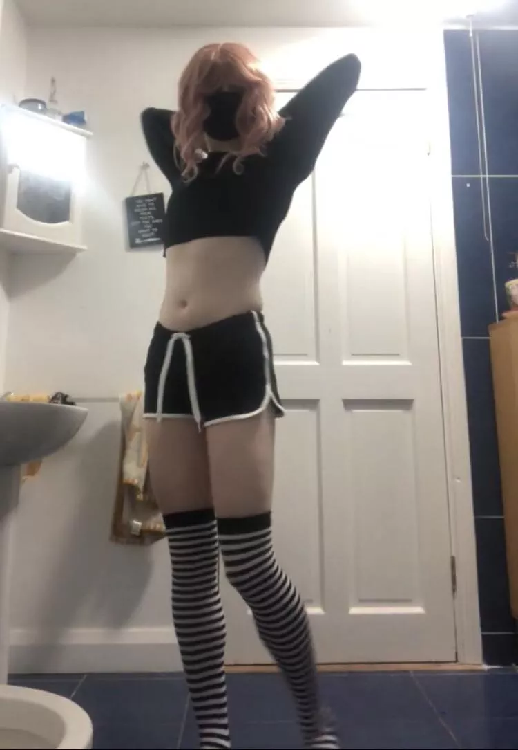 Currently bawling my eyes out while drunk, any from of validation would be greatly appreciated