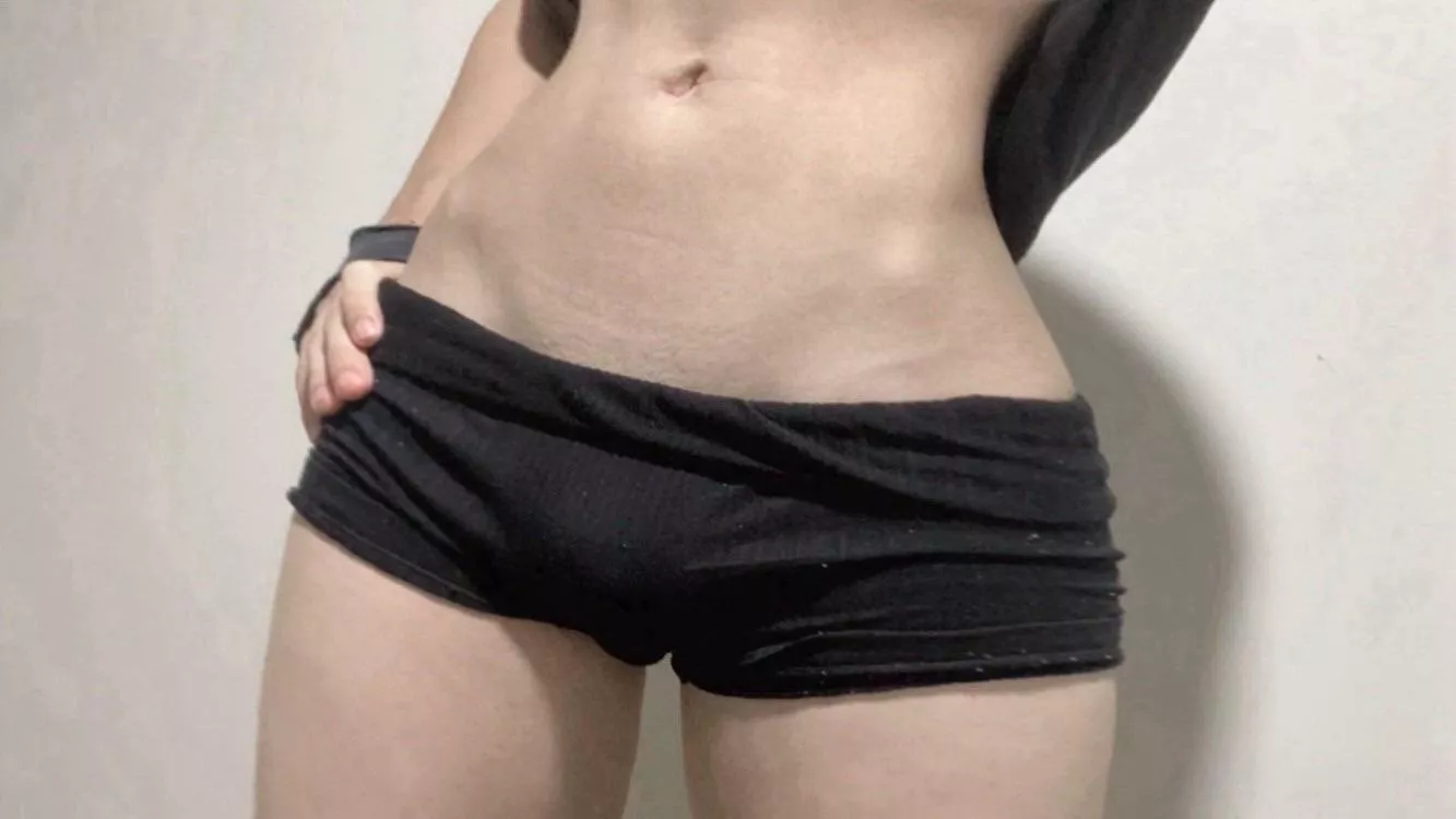 Do you like feminine bodies? 