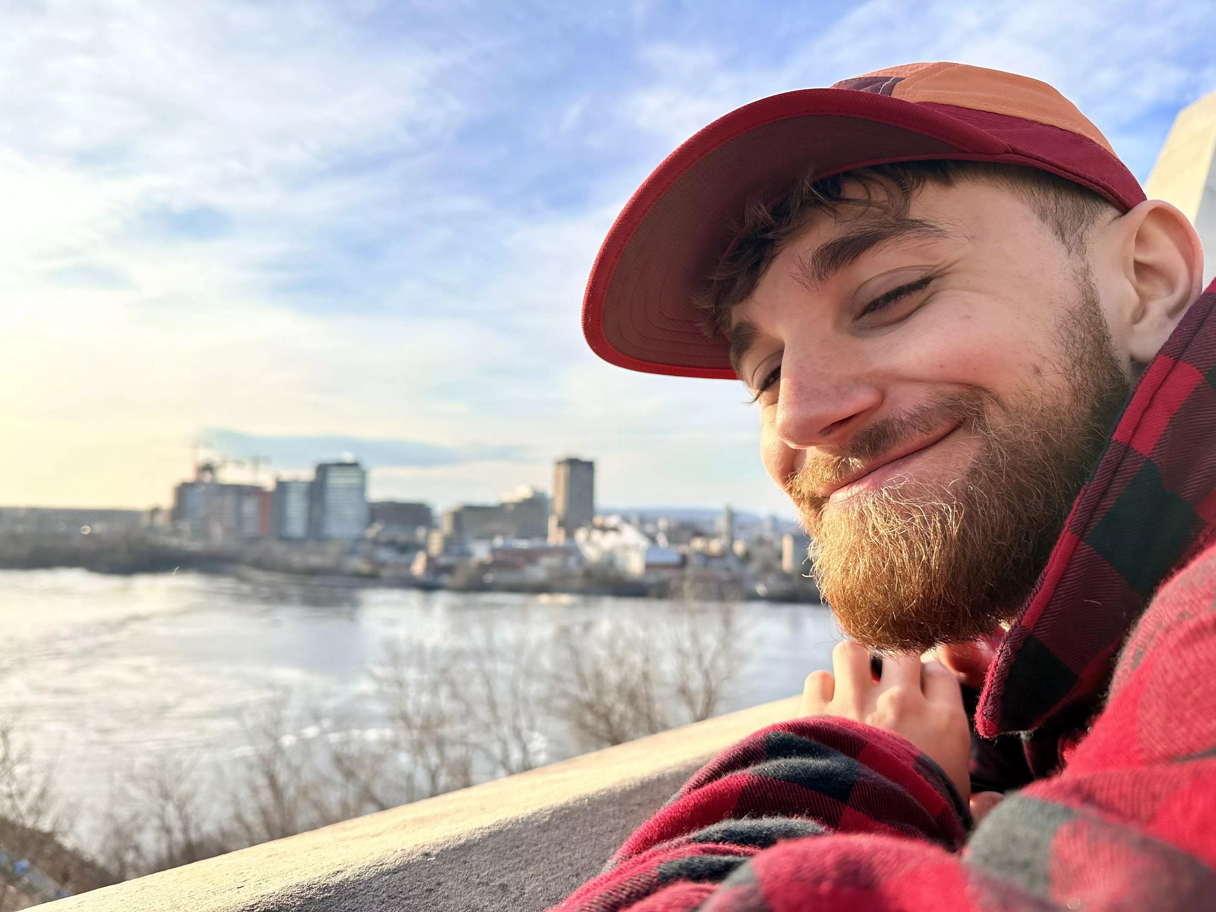 I'm currently looking for someone to play League with ! (24 NA)