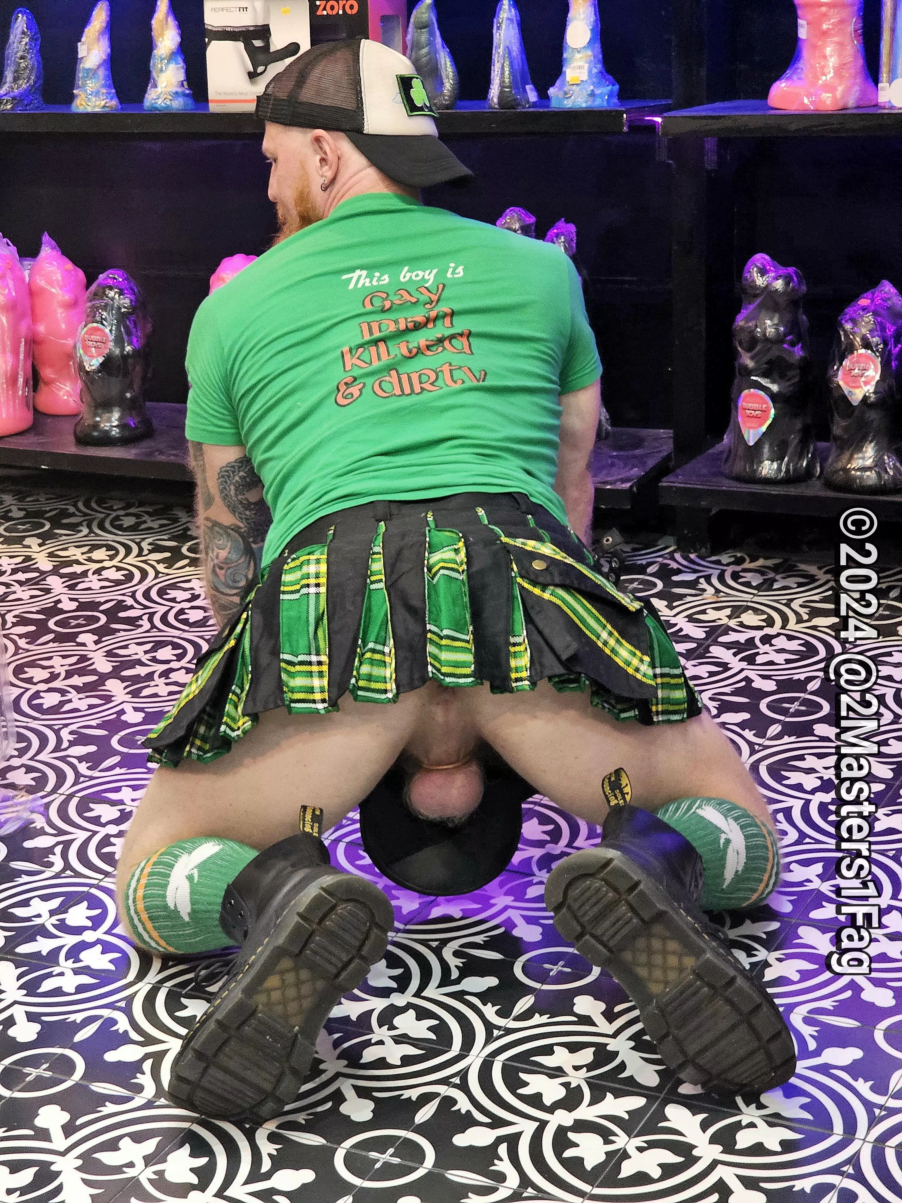 Made the sub get on its knees at a sex shop to see up its kilt.   Good Lil Irish sub!
