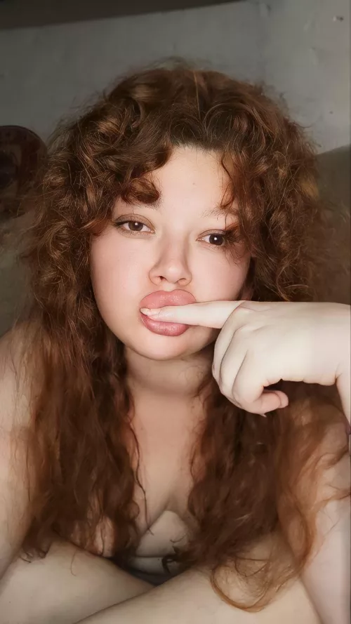 Mmm i need your dick between My lips