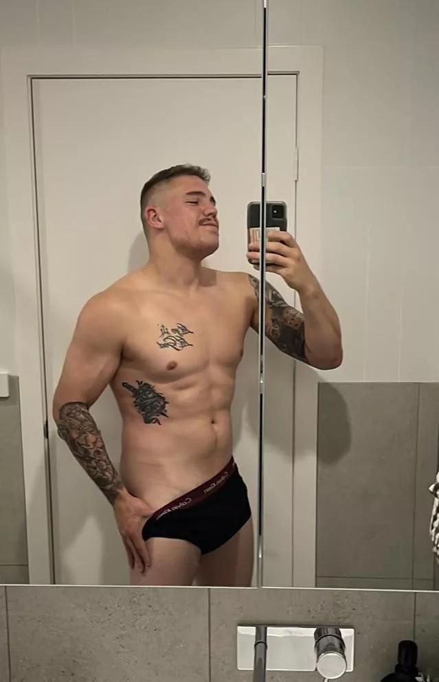 Sex in front of a mirror is the best kind [m] [31]