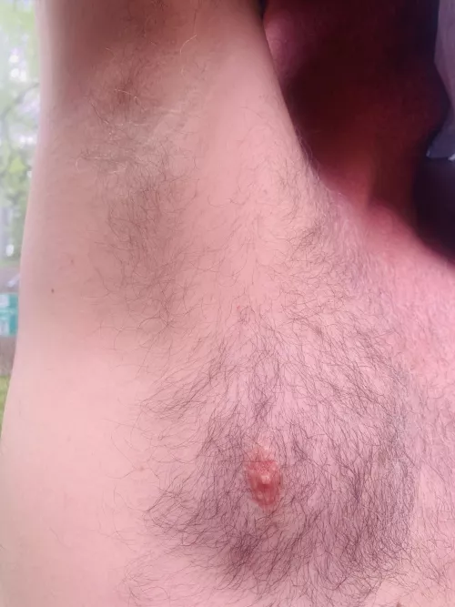 What do think of my bushy armpit???