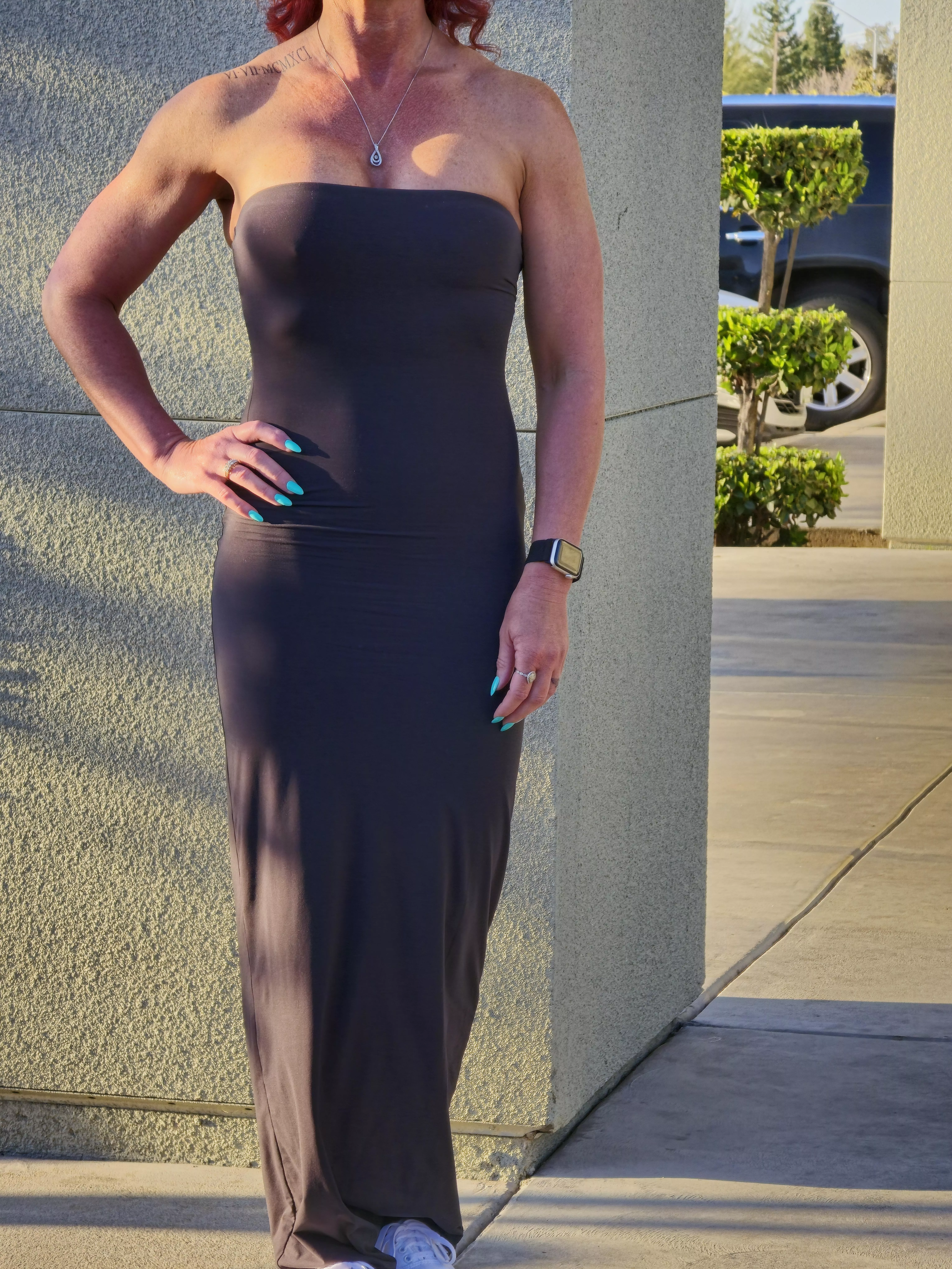 You can't possibly wear a bra with this dress, which is exactly why I bought it. 