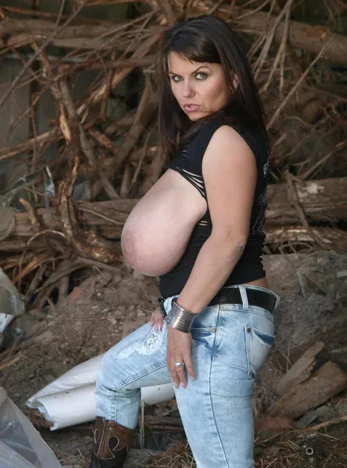 122-89-94 cm ......48-25-37 .......38 K !!!