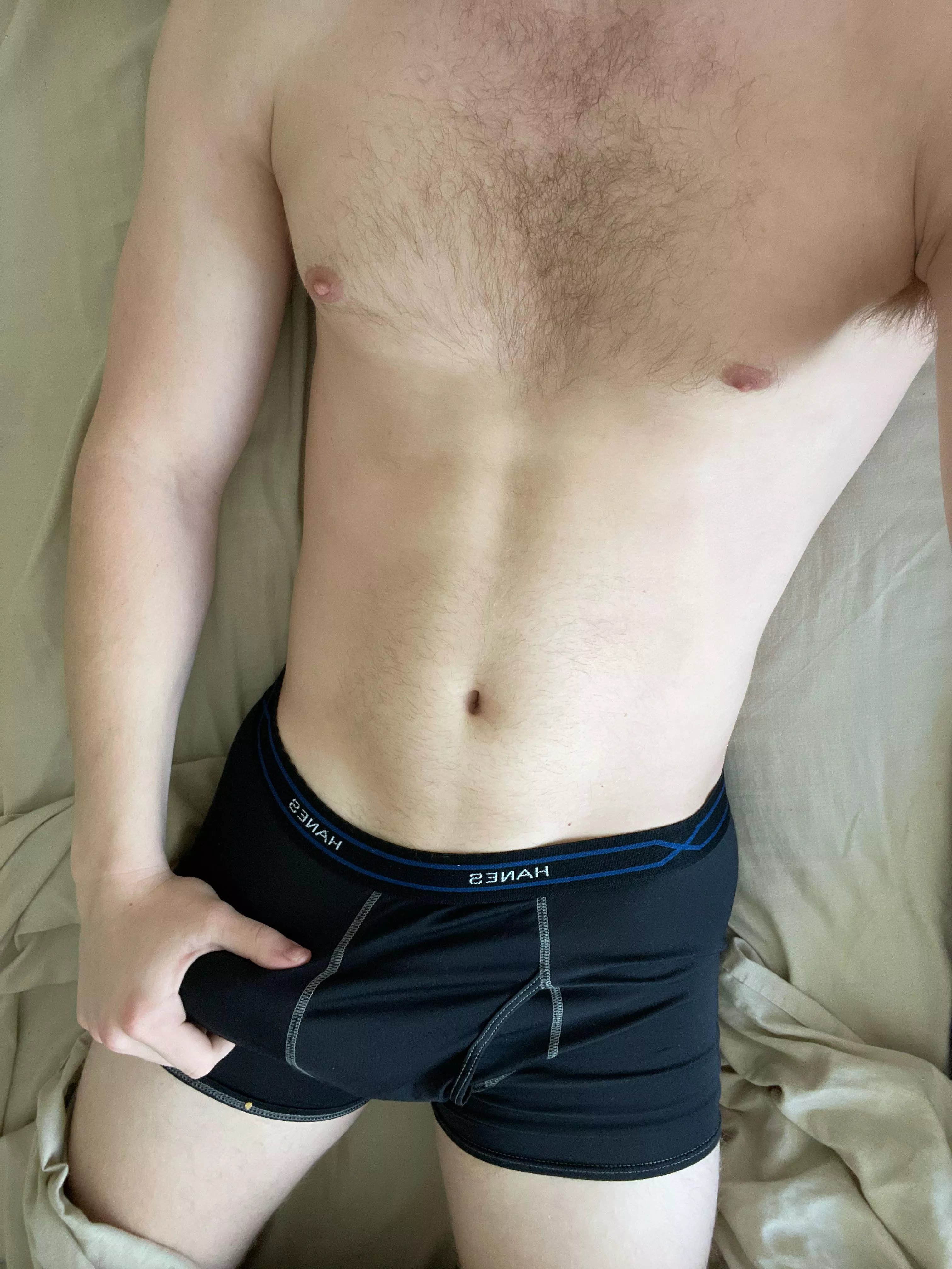 23 straight dude for older dl dads dm me