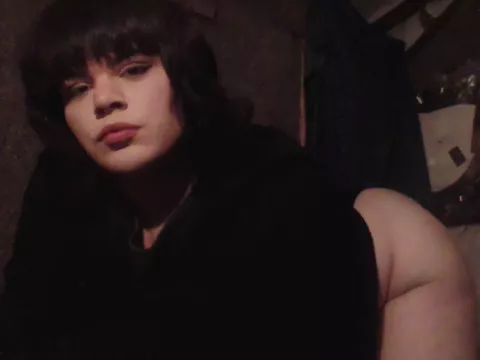 26  t girl looking for a boy with a cute face pretty waist and P H A T  A S S hmu wraithbabe2 