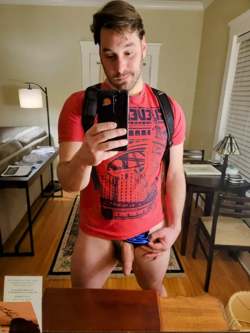 [33] wanna hang after school later?