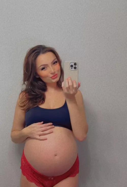 8 months pregnant, would you still fuck me?