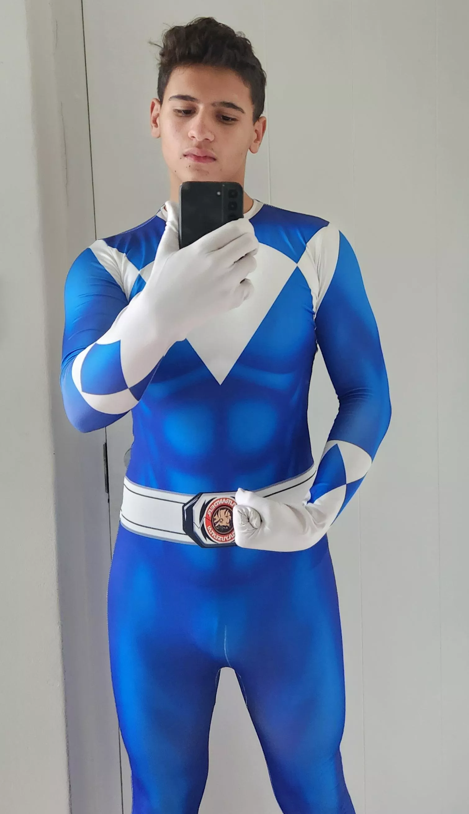 A while back I asked for input on what to wear for purim so here's an update: I went with blue ranger