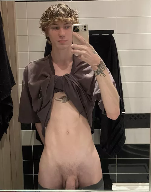 am I right that you want to see this whole dick?🍌