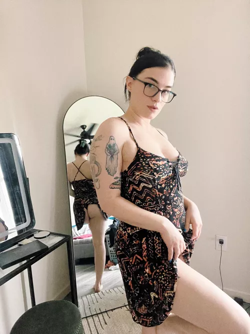 Babe, is there something wrong with my outfit?