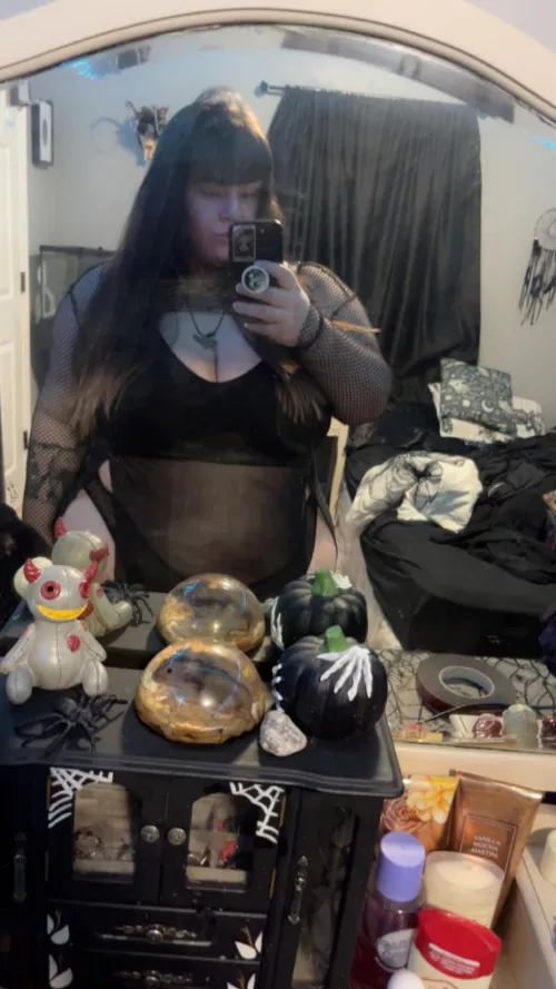 Birthday outfit for the bad: thoughts? 