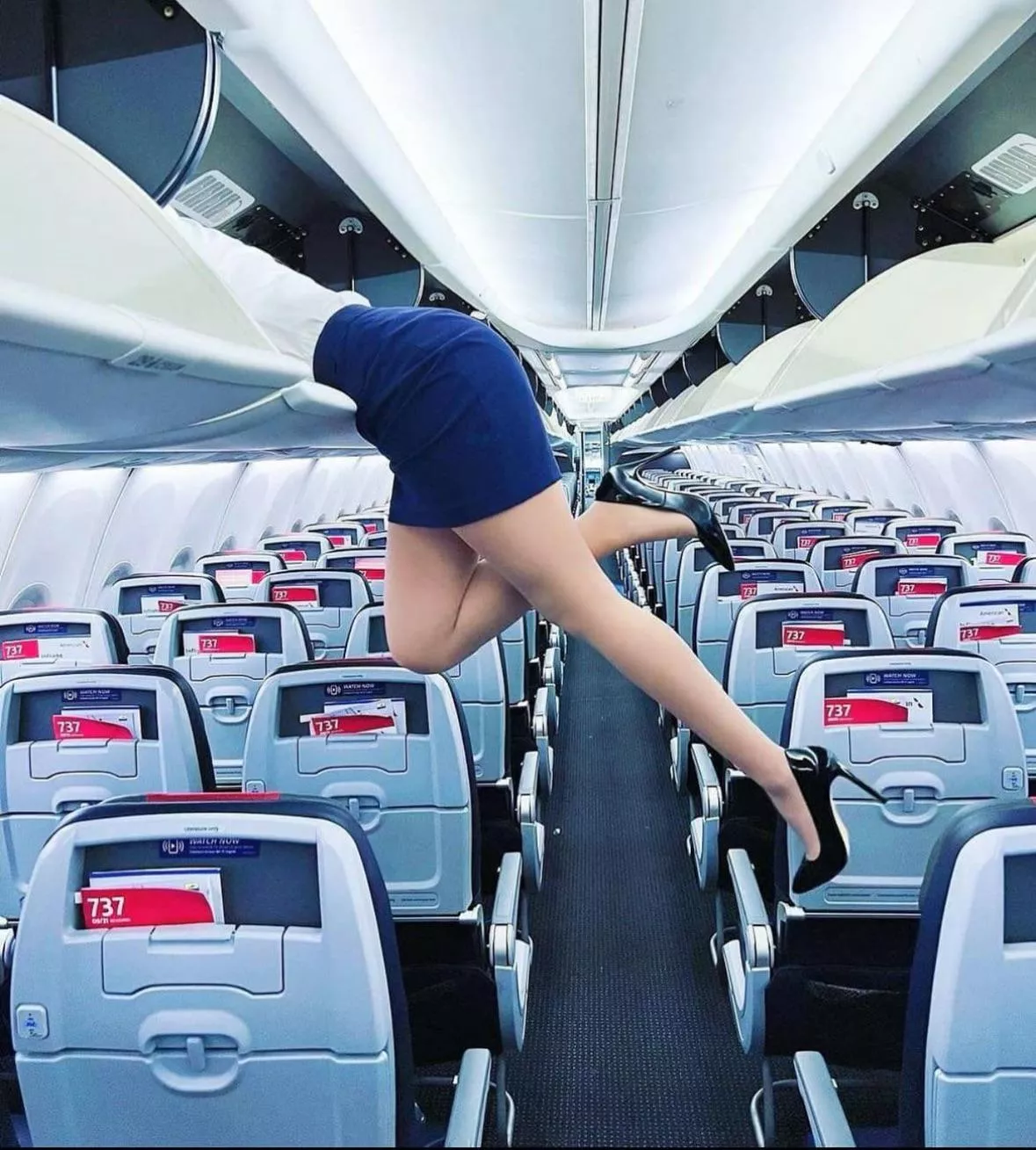 Can you help me find my carry on, please?