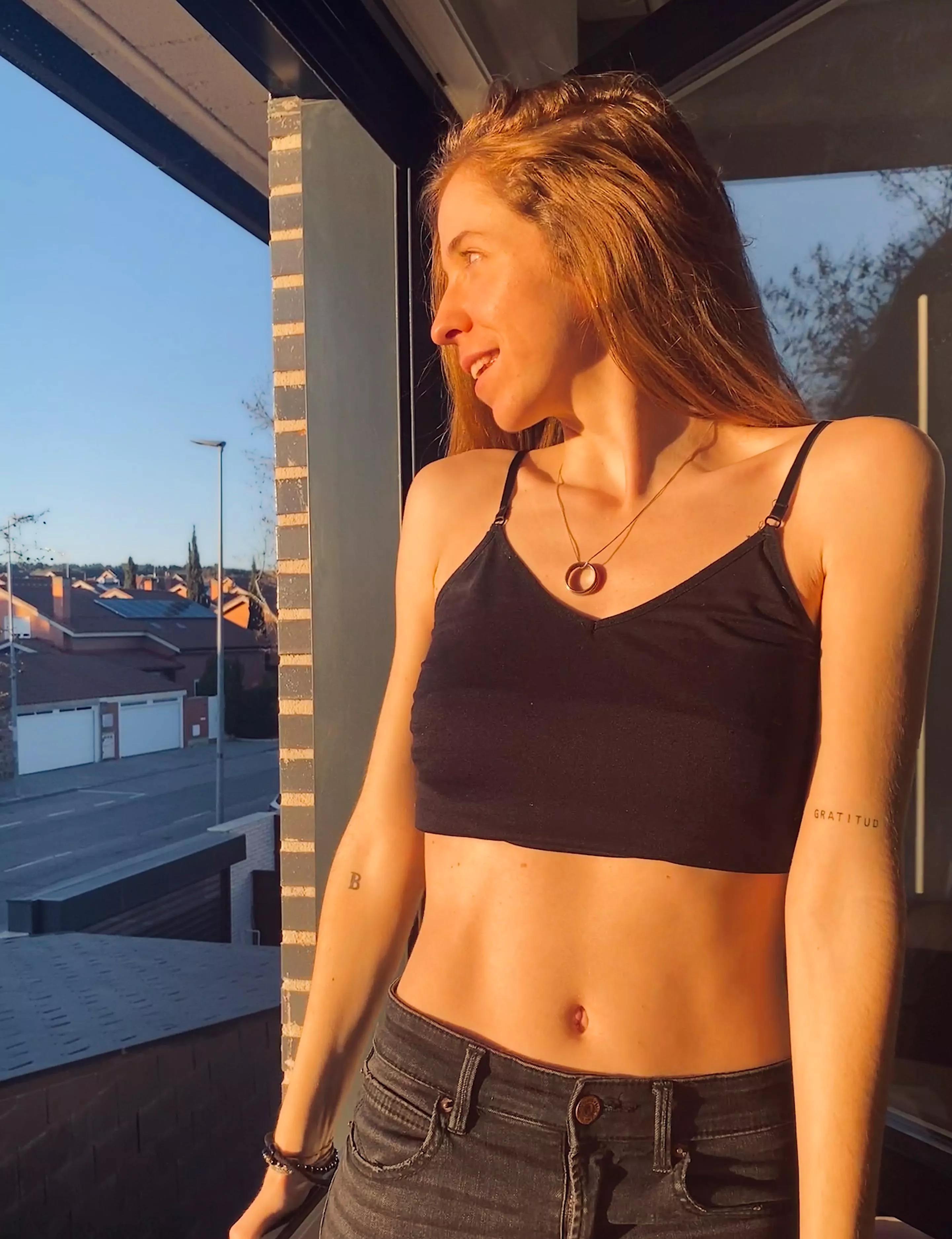 Can you make out with my navel please