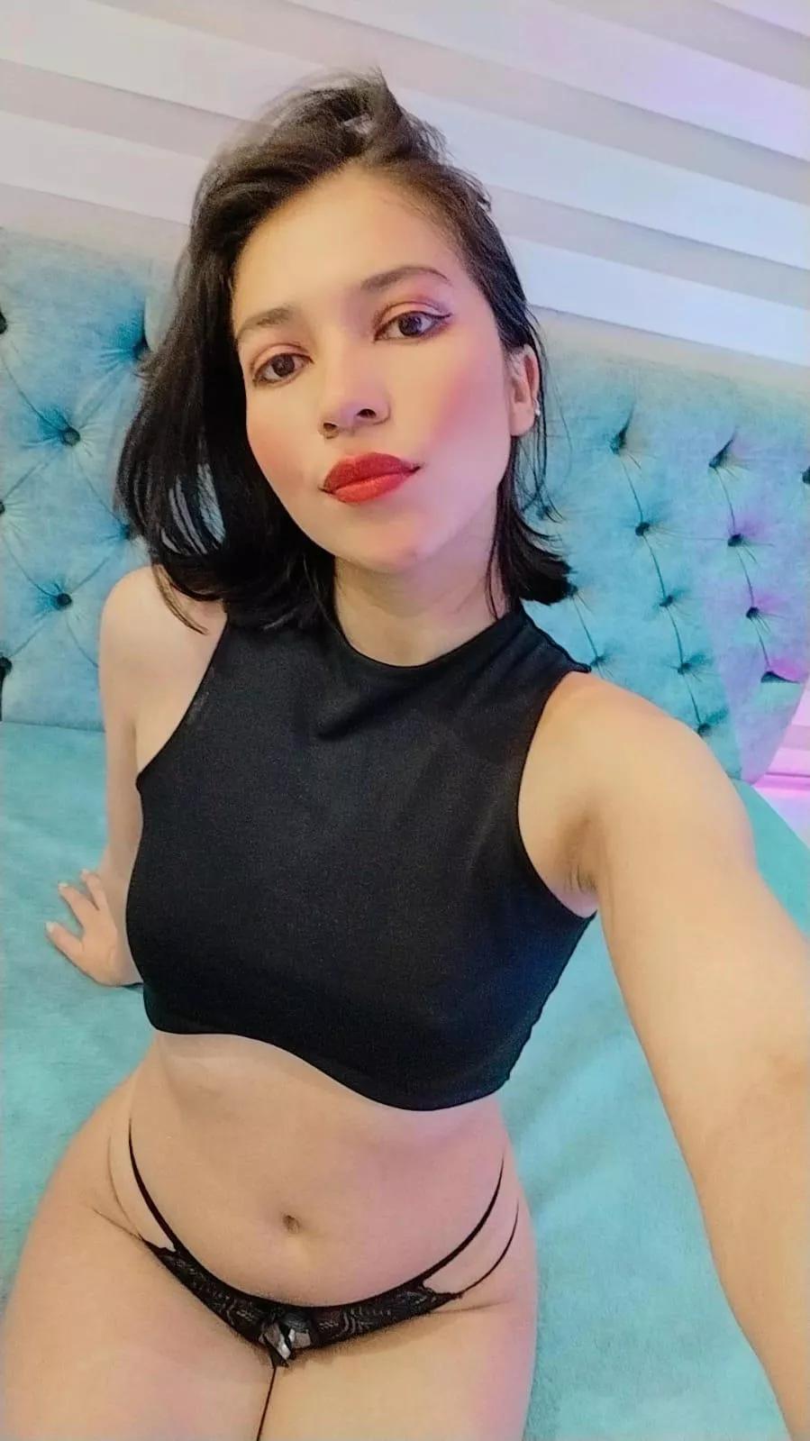 CB: [lina_bedoya] Hello ♥