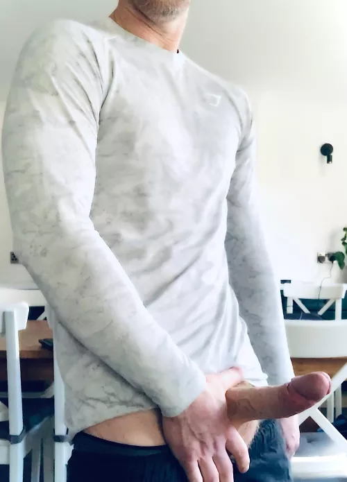 Dad of 2 [44] Say hi if stopped to look