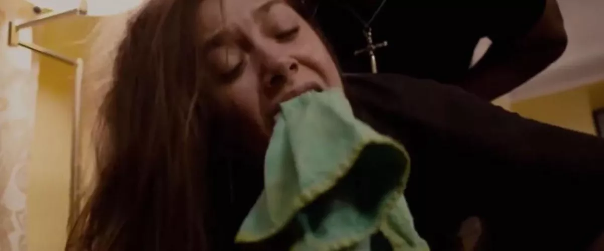 Elizabeth Olsen stuff gagged