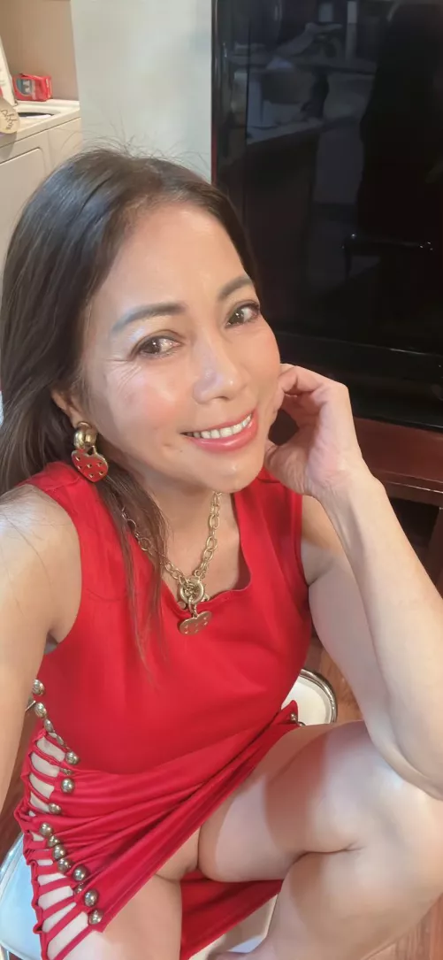 F. Hall pass 62 gilf . Mature only. 