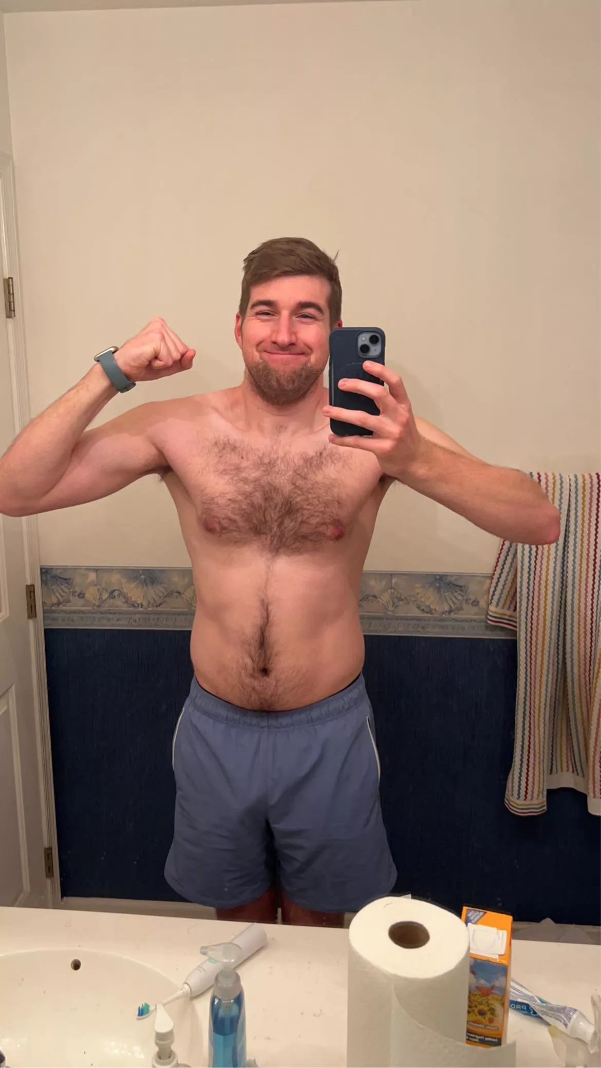 Feeling fit and healthy; I’m ready to find a good guy :) Feeling fit and healthy; I’m ready to find a good guy :)