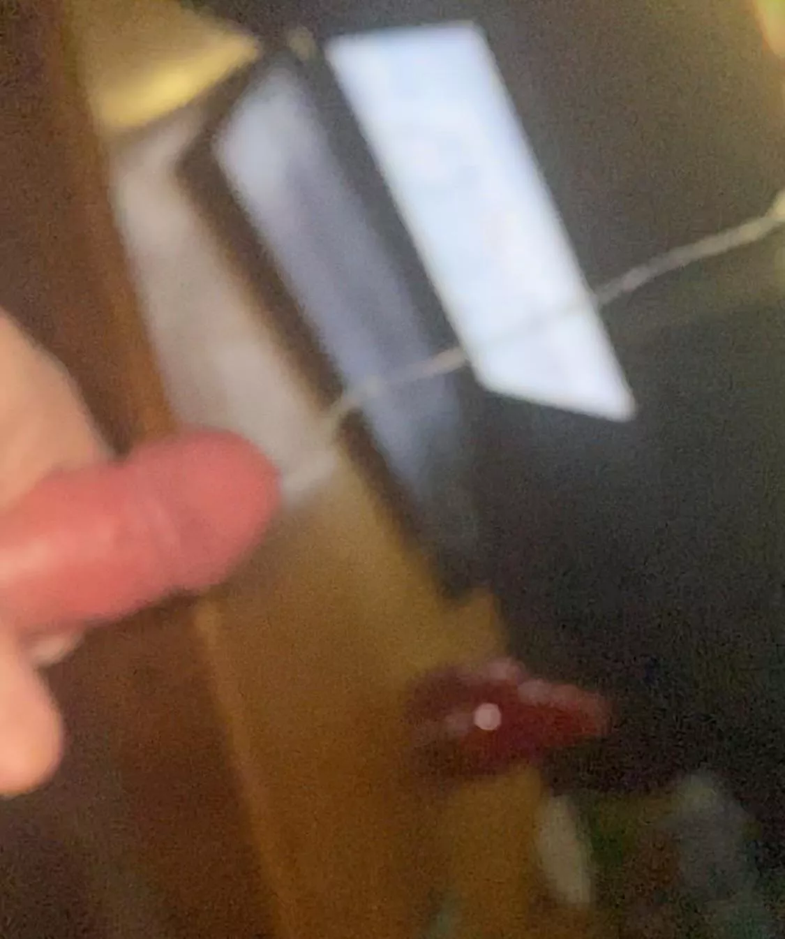 Getting high and letting it fly (m) with my bong on the table