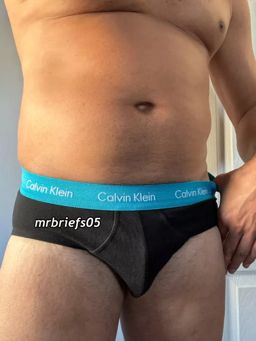 Happy Saturday…😘🖤 Age 47