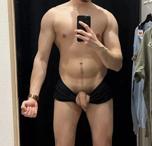 Horny in the changing room, who would join me ? 