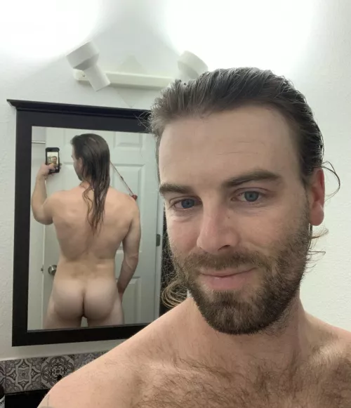 How cute is my butt? 😊