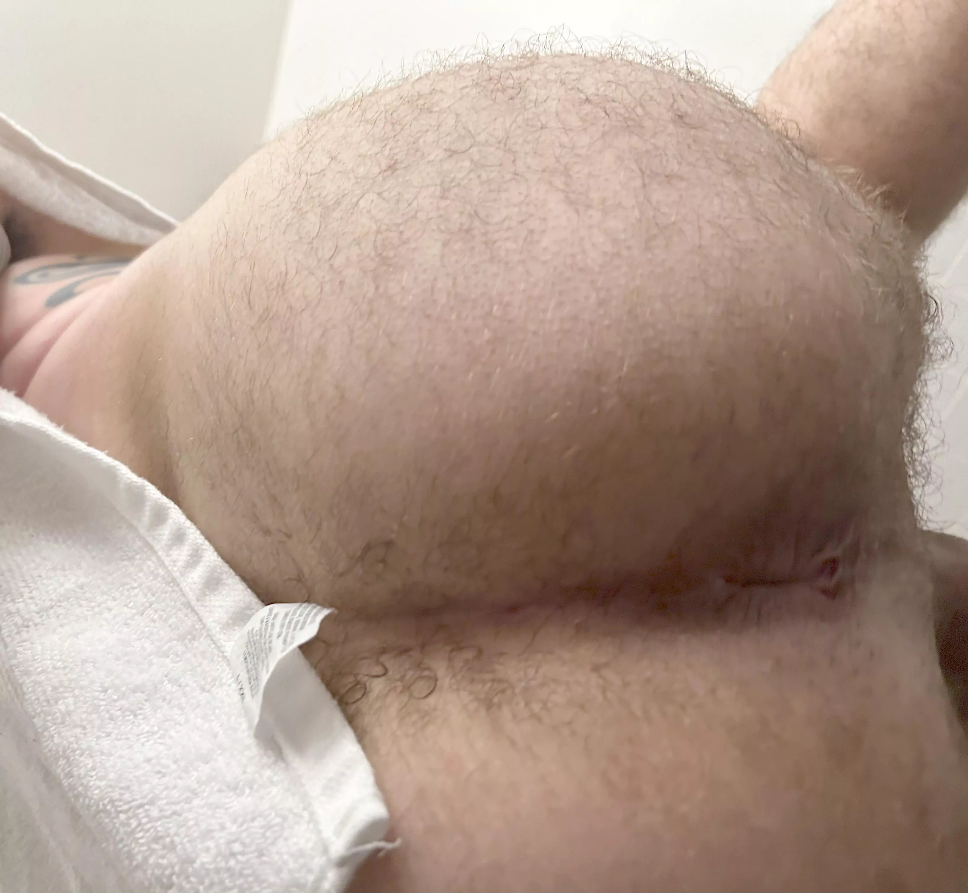 How does my ass look ? 