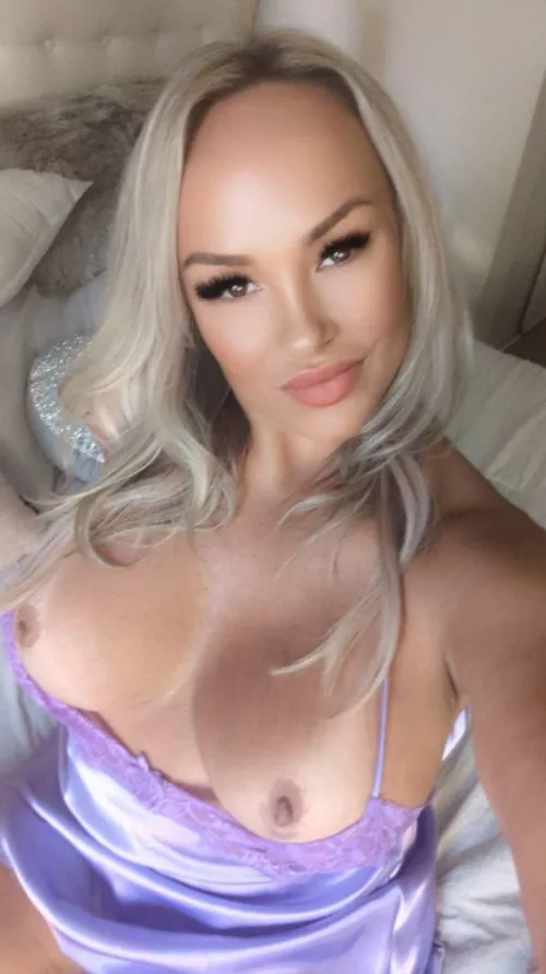 I am always horny on Saturday Morning 