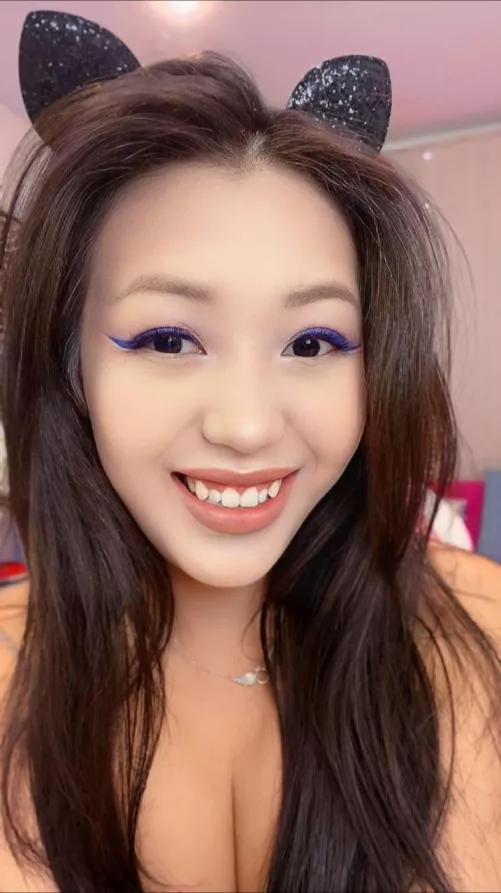 I can be your obedient kitty.